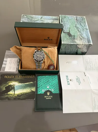 Rolex Submariner Date 16613 – two-tone case and Oyster bracelet
